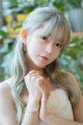 私藏读物《重生后她撩到了宠妻真大佬》