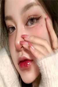 重生八零，别人都在啃树皮我靠空间赚麻了